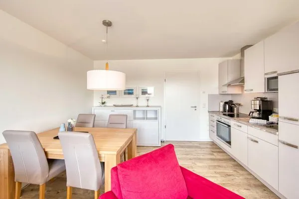Ferienwohnung Wohlfühloase Hafenresidenz Waren (Müritz) - Küche und Essbereich  Wohlfühloase