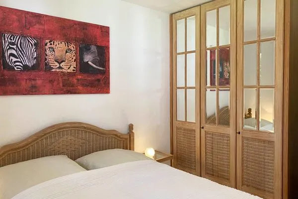 Schlafzimmer mit Doppelbett Achtern Diek Achtern Diek 12c - Wohnung 3