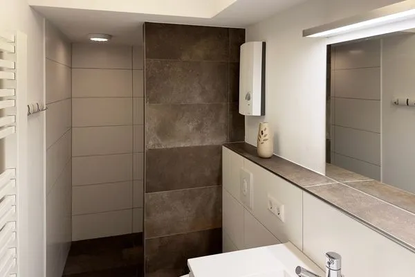 Badezimmer 1 der Ferienwohnung Agnes im Haus Diana in Wittdün auf Amrum Haus Diana Ferienwohnung „Agnes"