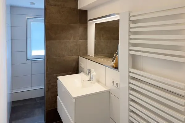 Badezimmer 1 der Ferienwohnung Agnes im Haus Diana in Wittdün auf Amrum Haus Diana Ferienwohnung „Agnes"