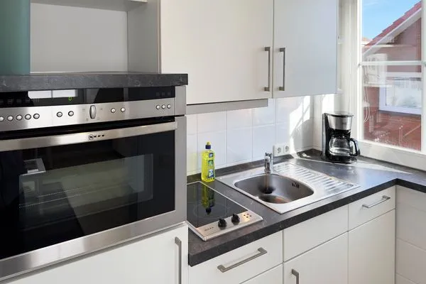 Küche / Küchenzeile Haus *Südspitze 34* Ferienwohnung „Südspitze 34/25 - Schlieter"