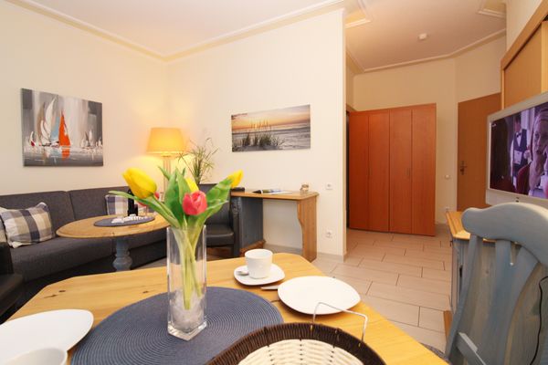  Residenz Waldkrone Fewo 111 (rolli-gerecht) Kühlungsborn-West - Wohnzimmer