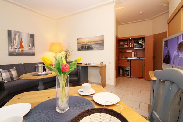  Residenz Waldkrone Fewo 111 (rolli-gerecht) Kühlungsborn-West - Wohnzimmer