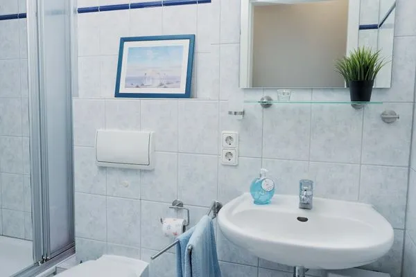 Badezimmer mit Dusche Achtern Diek Achtern Diek 12b - Wohnung 1