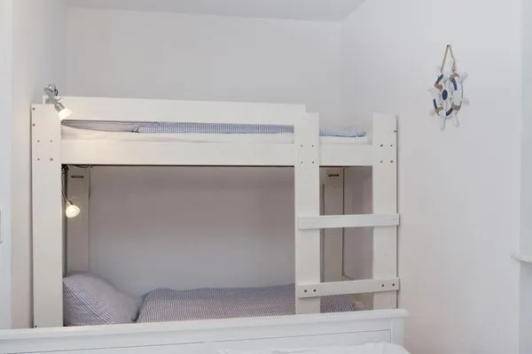 Schlafzimmer mit Doppelbett & Etagenbett Achtern Diek Achtern Diek 12b - Wohnung 1