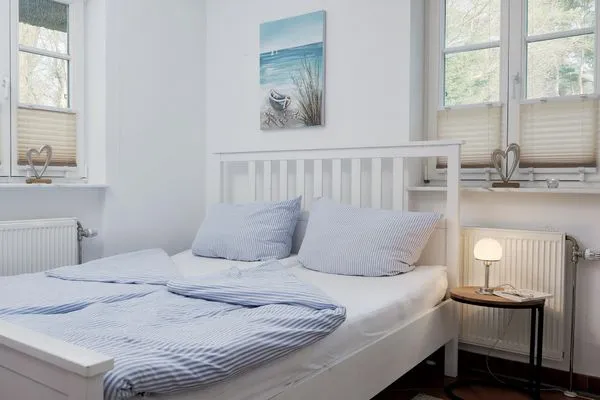 Schlafzimmer mit Doppelbett & Etagenbett Achtern Diek Achtern Diek 12b - Wohnung 1