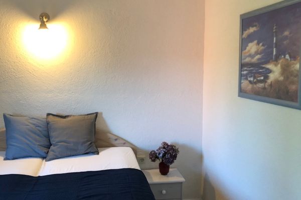  Ferienhaus Seepferdchen Dornumersiel - Schlafzimmer