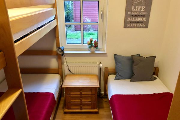  Ferienhaus Seepferdchen Dornumersiel - Schlafzimmer