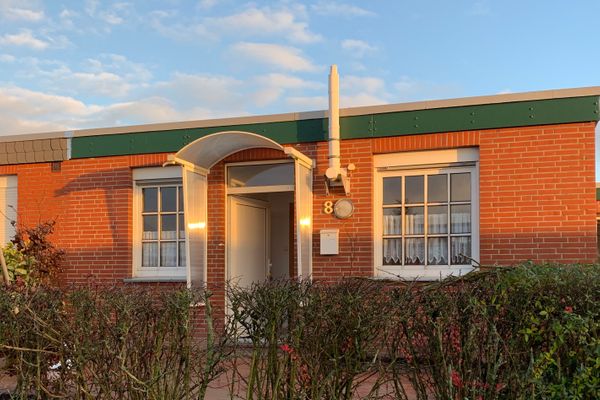  Ferienhaus Seepferdchen Dornumersiel - Hauptansicht