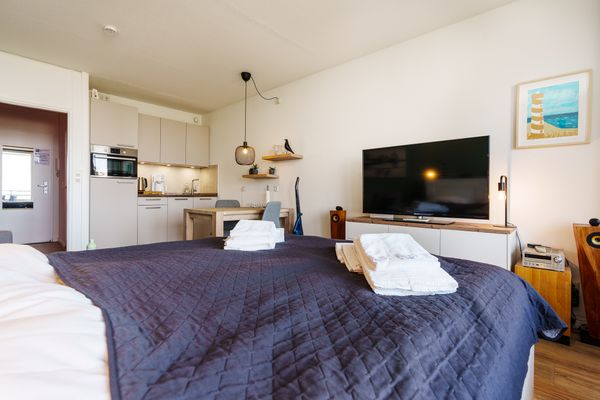 Leuchtturmblick I Marina Wendtorf - Wohnzimmer
