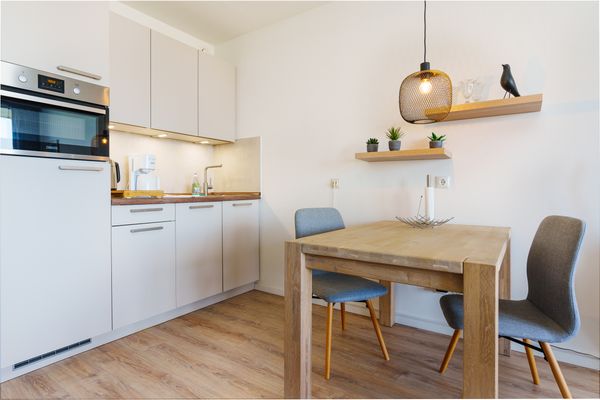  Leuchtturmblick I Marina Wendtorf - Wohnzimmer