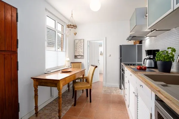 Küche / Küchenzeile  (AMW18) Ferienwohnung Alte Liebe