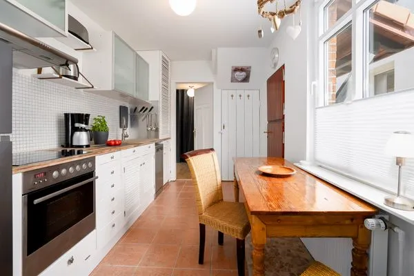 Küche / Küchenzeile  (AMW18) Ferienwohnung Alte Liebe