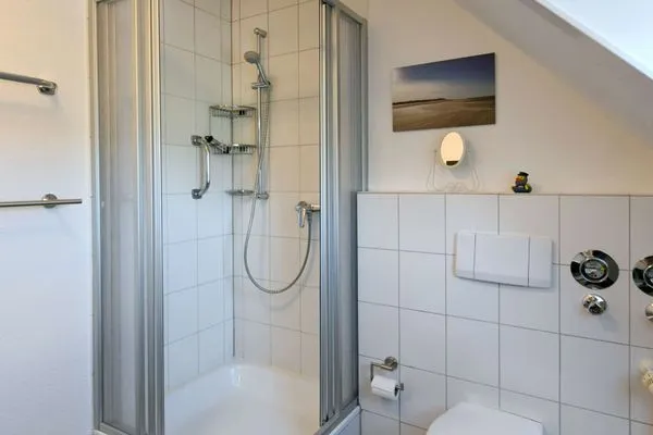 Badezimmer Haus Dünenrose Ferienwohnung Strandläufer