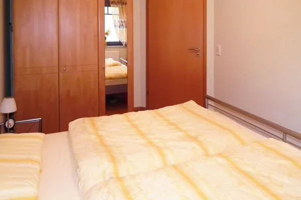   Grüne Str. 36 h W.6 "Seenadel"