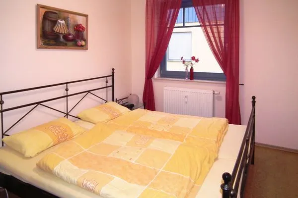   Grüne Str. 36 h W.6 "Seenadel"