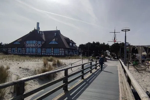 Seebrücke Zingst  Ferienwohnung Ohana