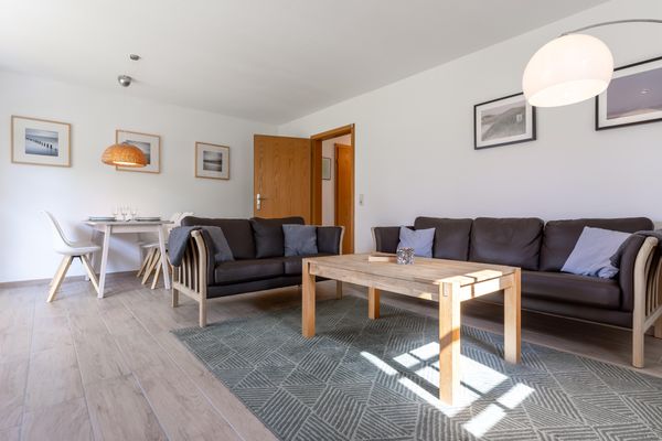  Haus Heckenrose Dorf - Wohnzimmer