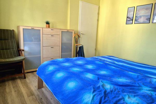  Kranichrast 1 Wohnung 3 Zingst - Schlafzimmer