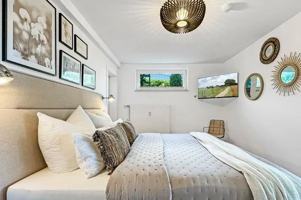 Schlafzimmer  Traumhaftes Ferienhaus für bis zu 6. Personen mit Blick und Zugang zur Schlei