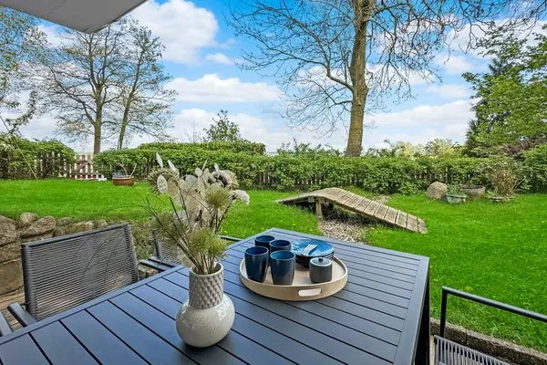 Terrasse  Traumhaftes Ferienhaus für bis zu 6. Personen mit Blick und Zugang zur Schlei