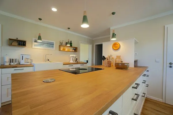 Küche / Küchenzeile  Ferienwohnung Hygge für zwei Personen im Naturpark Hüttener Berge in Ostseenähe