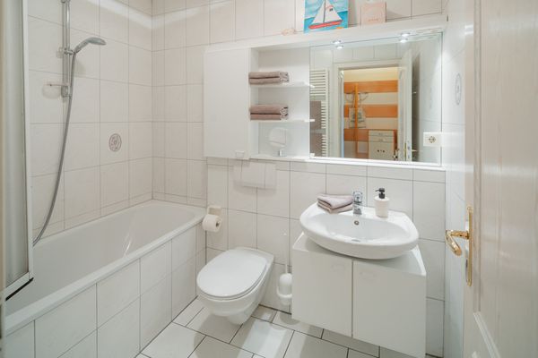  Küstenglück Norderney-Stadt - Badezimmer