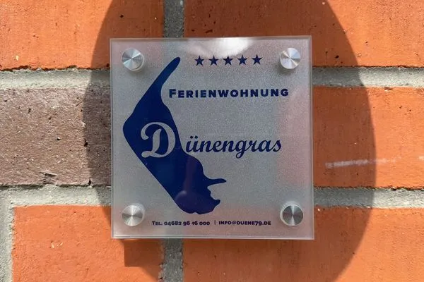 Fassade / Eingang Haus Dünenperle Ferienwohnung "Dünengras"
