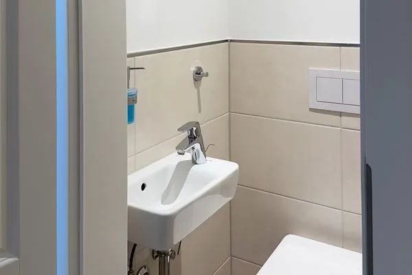 Gäste-WC Haus Dünenperle Ferienwohnung "Dünengras"