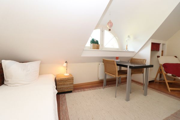  App. 12, Holzerland Erholungsort Born - 