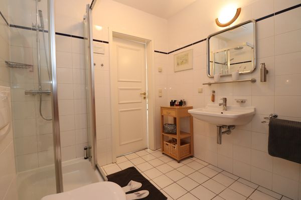  App. 12, Holzerland Erholungsort Born - 