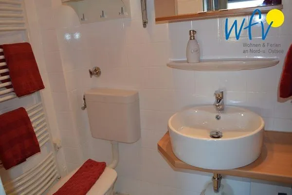 Badezimmer Haus Janine Ferienwohnung Dünenblick