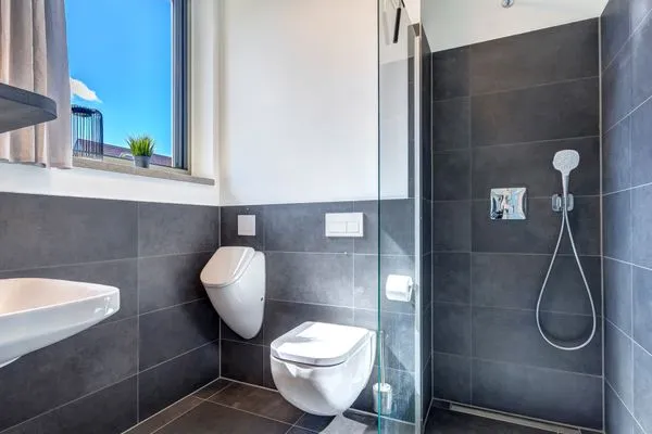 Badezimmer  Ferienhaus Waldoase 02