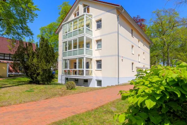 Hauptansicht  Ostseepark Waterfront Karavelle 3.5