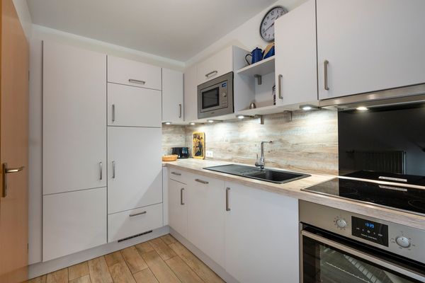 Ferienpark Freesenbruch Reihenhaus 8a - Eisbär Ostseeheilbad Zingst - Küche