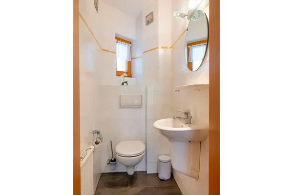 Gäste-WC Ferienpark Freesenbruch Reihenhaus 8a - Eisbär