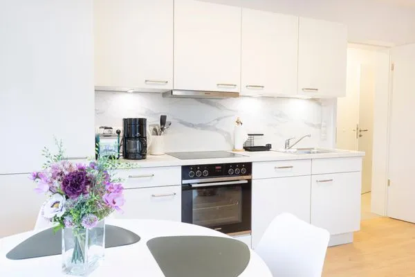 Küche / Küchenzeile  (MEI11) Ferienwohnung "Küstenlodge"