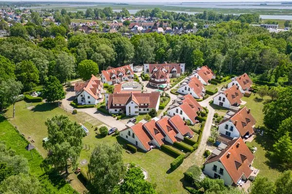 Luftaufnahme Ferienpark Freesenbruch Reihenhaus 5b - Seehund