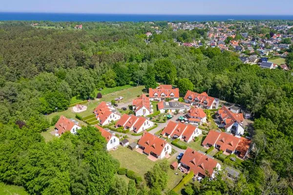 Luftaufnahme Ferienpark Freesenbruch Reihenhaus 5b - Seehund