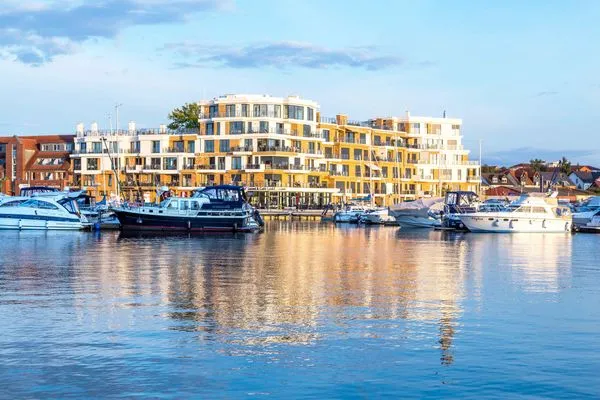 Ferienwohnung Libelle Hafenresidenz Waren (Müritz) - Ansicht Hafenresidenz  Libelle