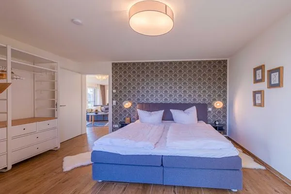 Ferienwohnung Am lütten Meer Hafenresidenz Waren (Müritz) - Schlafzimmer mit Doppelbett  Am lütten Meer