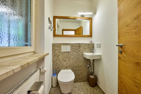 Guest WC  Panorama-Chalet Ernst Baier
