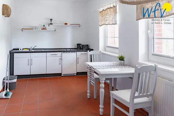 Küche / Küchenzeile Ferienhaus am Gutspark Dranske Ferienwohnung Strandhafer