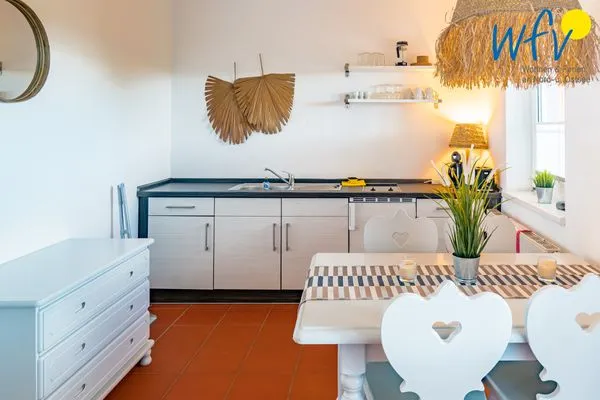 Küche / Küchenzeile Ferienhaus am Gutspark Dranske Ferienwohnung Sonnengarten