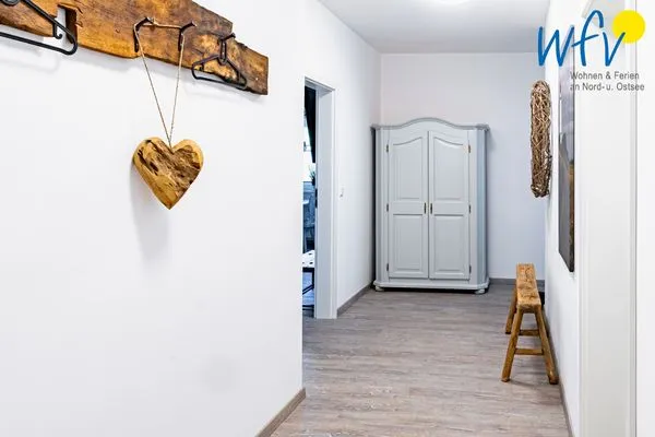 Flur Ferienhaus am Gutspark Dranske Ferienwohnung Sonnentag