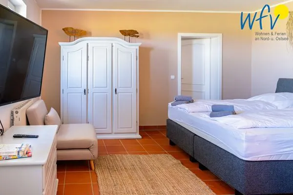 Schlafzimmer Ferienhaus am Gutspark Dranske Ferienwohnung Sonnenkuss