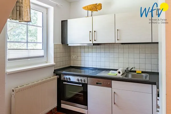Küche / Küchenzeile Ferienhaus am Gutspark Dranske Ferienwohnung Sonnenliebe