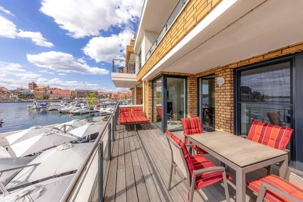 Ferienwohnung Müritzoase Hafenresidenz Waren (Müritz) - Balkon mit Blick auf den Yachthafen  Müritzoase