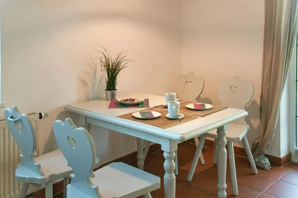 Wohnzimmer Ferienhaus am Gutspark Dranske Ferienwohnung Silbergras