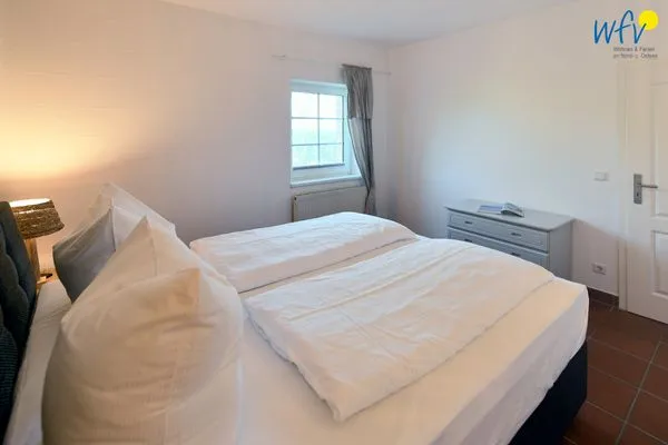 Schlafzimmer Ferienhaus am Gutspark Dranske Ferienwohnung Silbergras